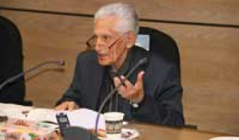 سخنرانی استفاده از نشانه های سبکی در تصحیح متون استاد احمد سمیعی گیلانی۱-۹-۹۴