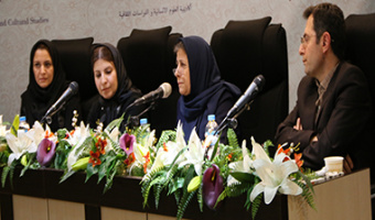 نیمه پنهان ماه؛ بازخوانی حضور زنان در جنبش مشروطیت ایران/ اتحادیه، ملایی توانی/۲۲-۰۸-۱۳۹۶