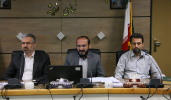 تحلیل علل و پیامد سفر رئیس جمهور آمریکا به عربستان سعودی/ دکتر حمیدرضا اکبری /۰۹-۰۳-۹۶