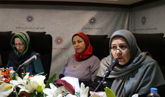 همایش بین المللی زنان ومهاجرت با محوریت: رمان، زنان و مهاجرت/عبدالله ابراهیم، اسمائ معیکل، ابوالفضل حری، مریم حسینی، ندا علیزاده کاشانی، شکوه السادات حسینی/۱۰-۰۲-۱۳۹۷