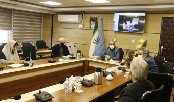 جامعهی علمی جز با نخبهگرایی محصول نمیدهد